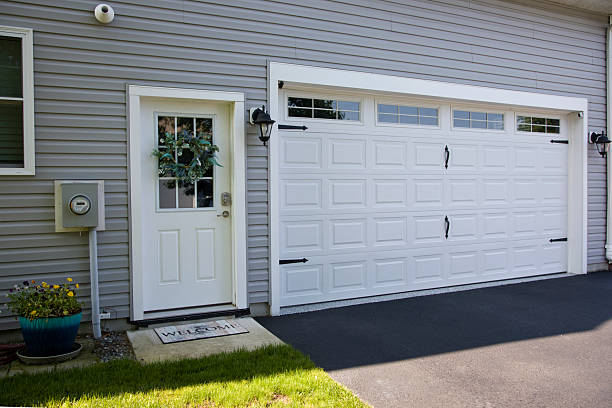 24/7 Emergency Garage Door Roller Replacement experts in Spencer, NC